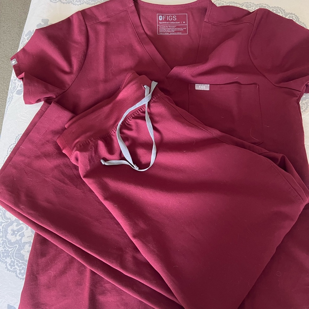 💕Maroon Figs Scrub Set Size MP💕